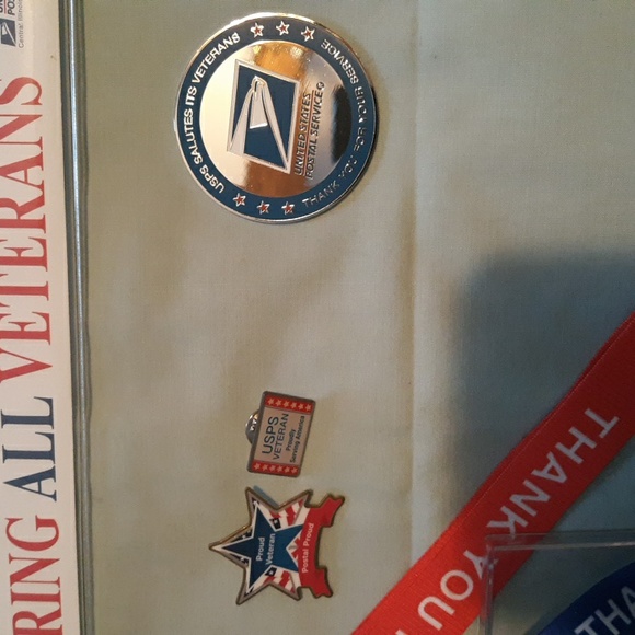 USPS Veterans Assorted Items - Picture 2 of 6